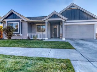 748 NW 28th Loop, Redmond, OR 97756