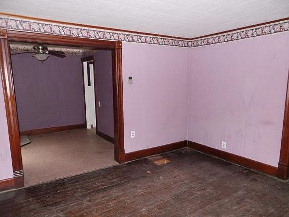 5th image of 6 Charlotte Ave