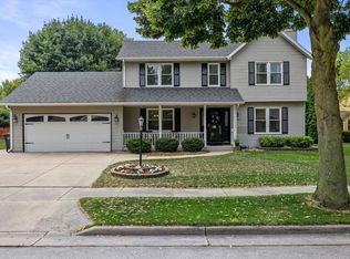 1253 Swallow Rd, Waukesha, WI 53189