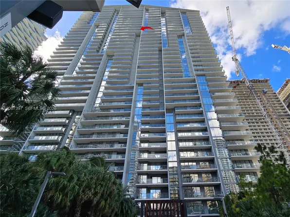88 SW 7th St, Miami, FL