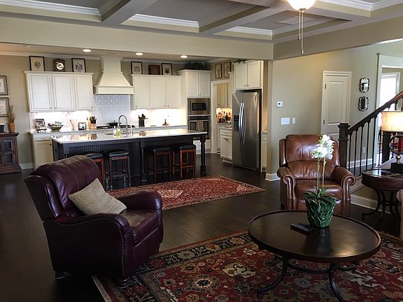 OPEN CONCEPT LIVING!