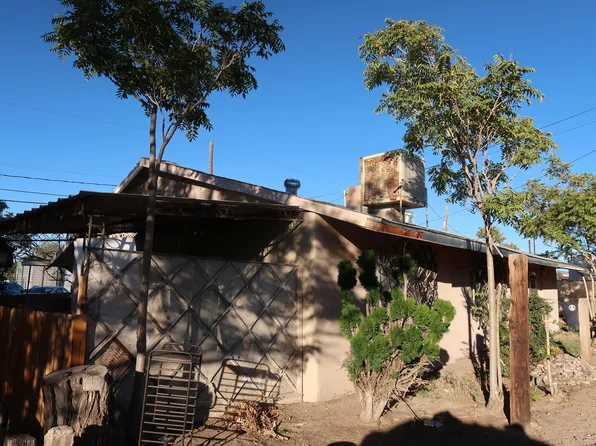 2228 John St SE, Albuquerque, NM 87102