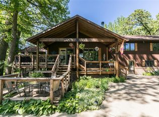 2762 Chesmore Beach Ln, Coggon, IA 52218