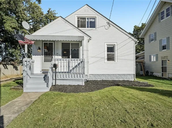 211 23rd St NW, Barberton, OH 44203