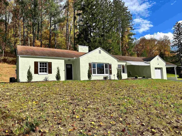 1333 Goose Run Rd, Fairmont, WV 26554