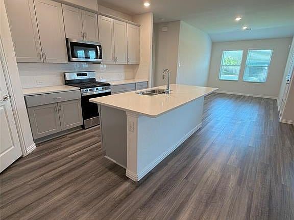 2nd image of 10508 Big Lagoon Dr