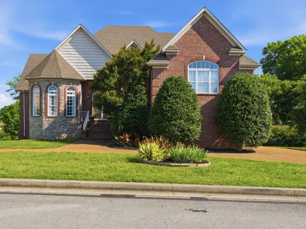 1560 Stokley Ln, Old Hickory, TN 37138