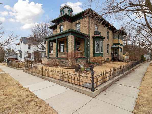 126 East Washington Street, Stoughton, WI 53589