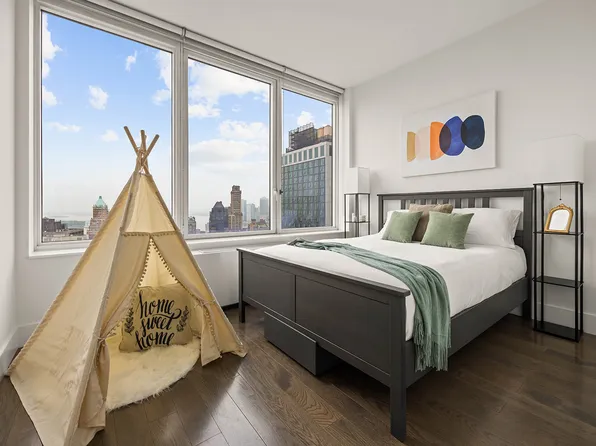 388 Bridge Street image 8 of 17