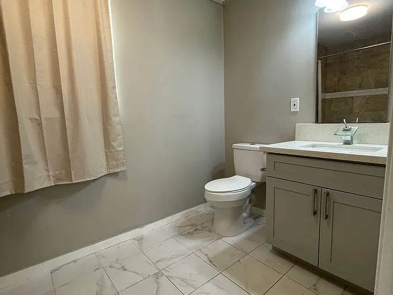 1019 Kemole Ln — Photo 6