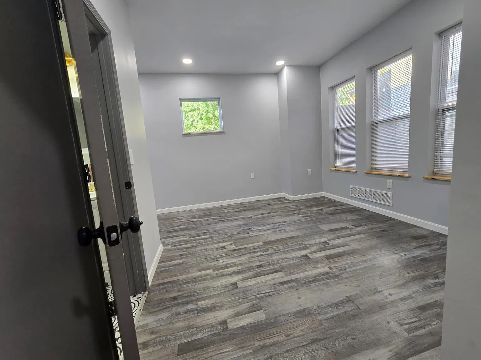 3 bed, 1424 sqft, $1,550 — Photo 4