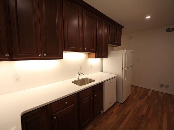 5th image of 316 Lombard St APT 5