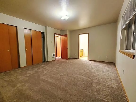 5th image of 1821 Fairview St NE