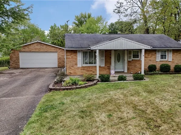 208 52nd St SW, Canton, OH 44706