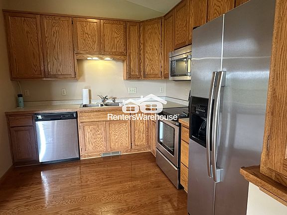 2nd image of 1159 Honeysuckle Ln SE