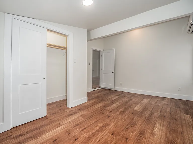 117 Precinct St — Photo 11
