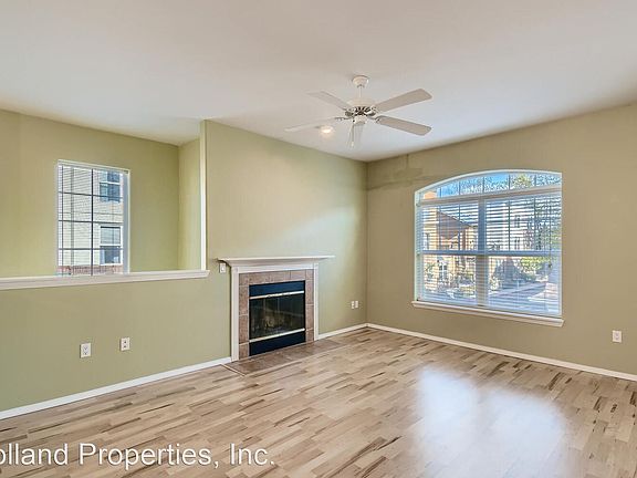 2nd image of 1210 NE 63rd Way Unit 909