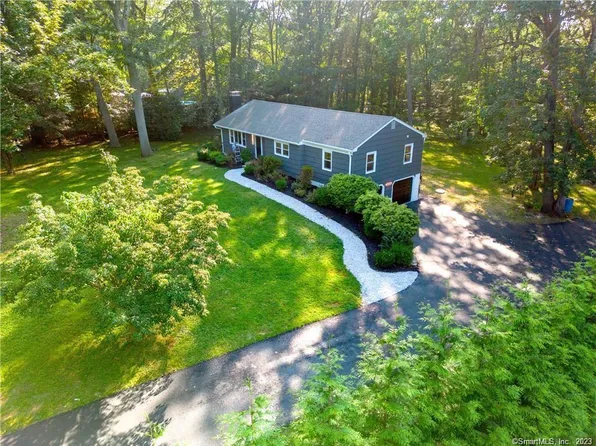 37 Osborn Lane, Monroe, CT 06468