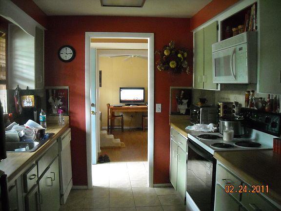 3rd image of 241 W Holly Dr