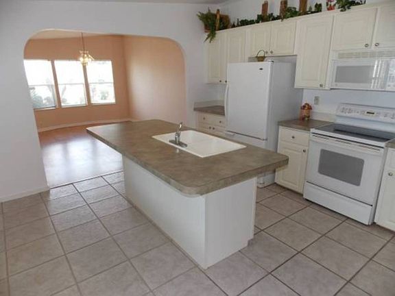 5th image of 1758 Sugar Pine Ave