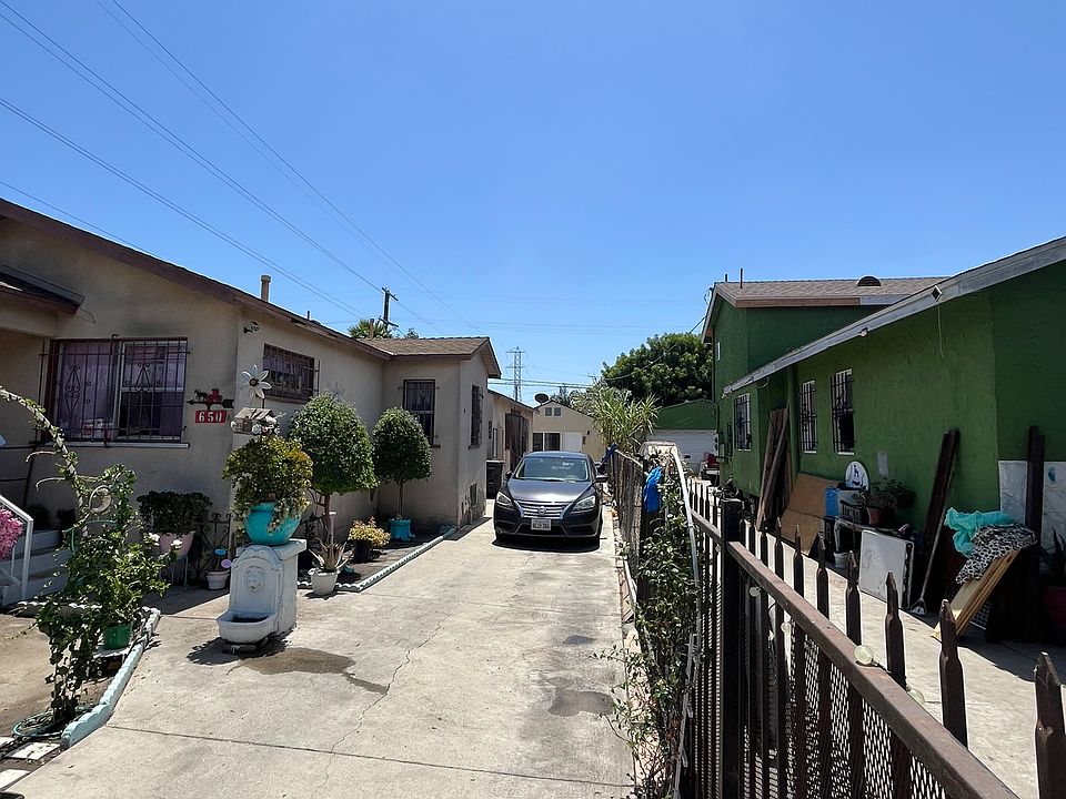 1st image of 650 E 109th Pl #3/4