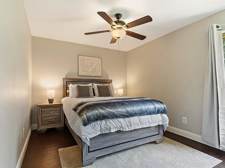 19 Alamosa Dr — Photo 10