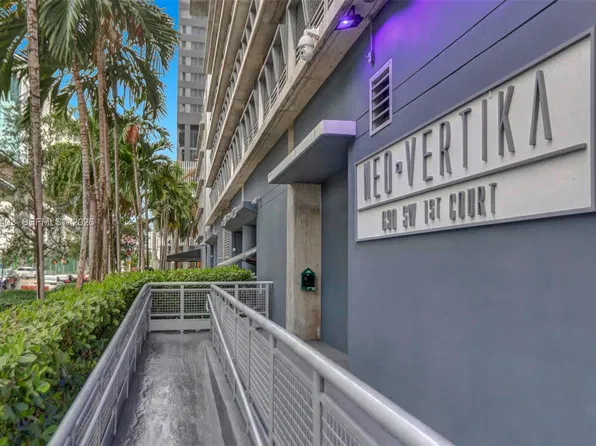 690 SW 1st Ct APT 1828, Miami, FL 33130