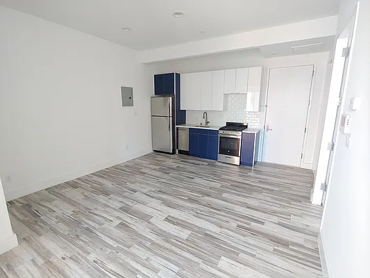 Rented by Highline Residential | media 17