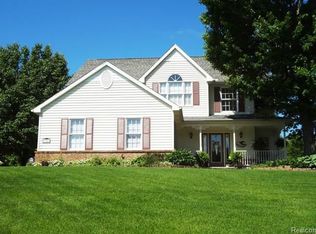 5348 Lenard Cir, Howell, MI 48843