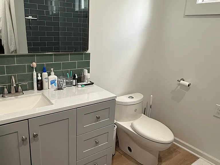 305 S 14th St #1 — Photo 9