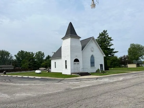 2750 Clifford Rd, Silverwood, MI 48760