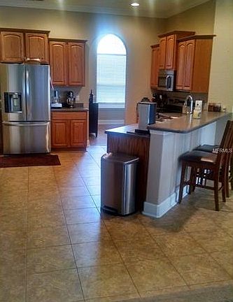 4th image of 412 Terranova St