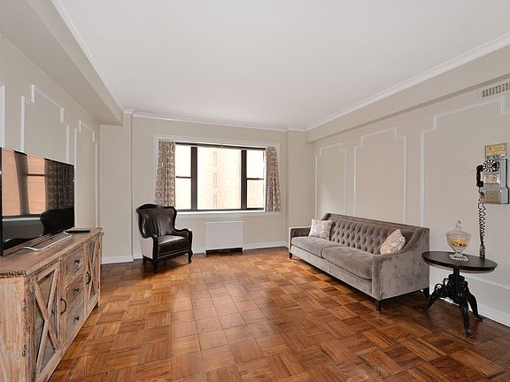 2nd image of 7 Park Ave APT 96