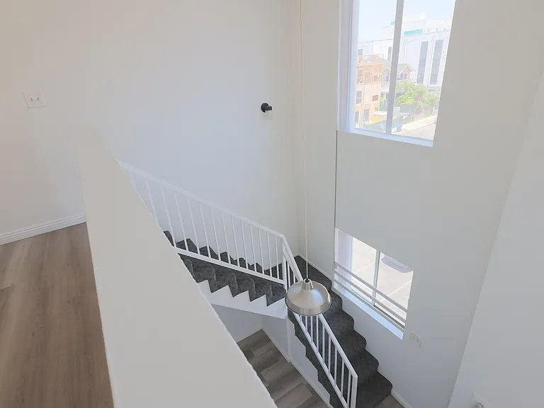 2796 Francis Ave — Photo 10