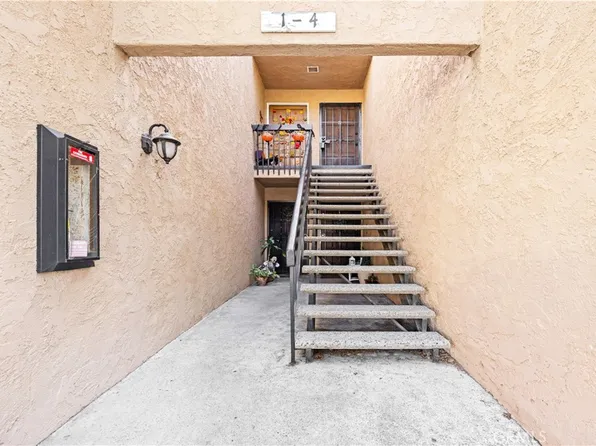 1001 W Macarthur Blvd Unit 2, Santa Ana, CA 92707