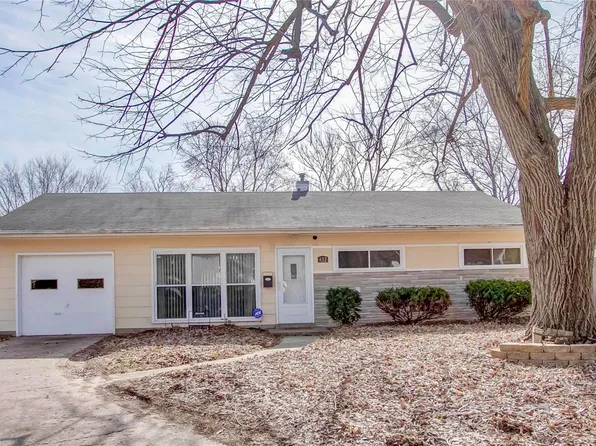 652 Devonshire Dr, Belleville, IL 62226