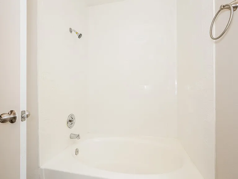 3201 Cheltenham St — Photo 12