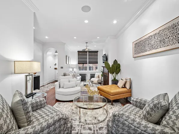 58 Downing St, New York, NY 10014