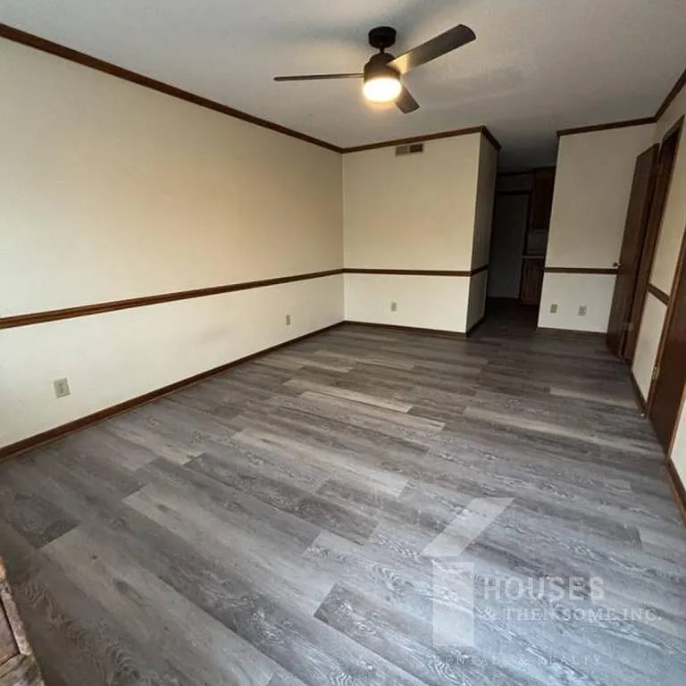 120 New Prospect Church Rd, Unit C — Photo 3