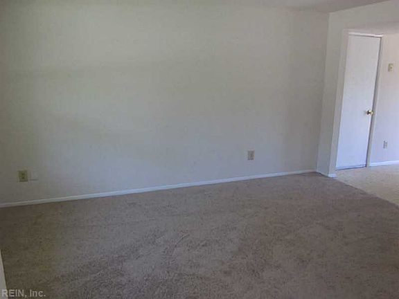 3rd image of 231 Charlotte Dr