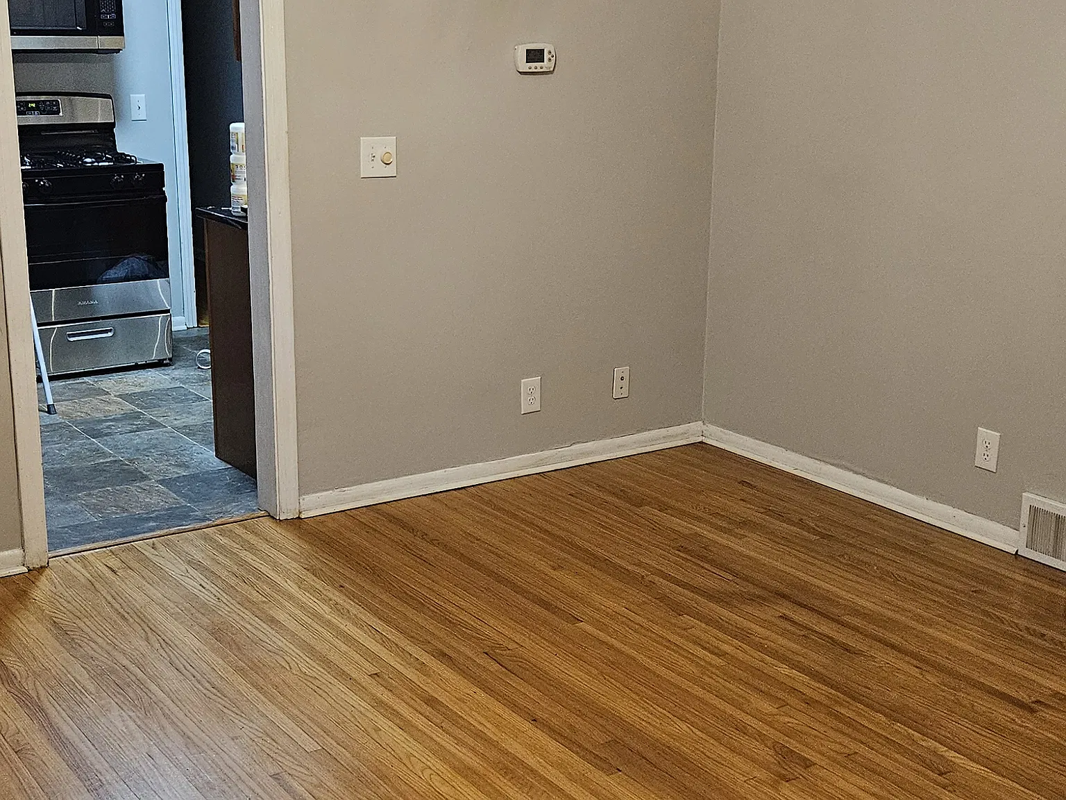 2 bed, 1200 sqft, $1,800 — Photo 4