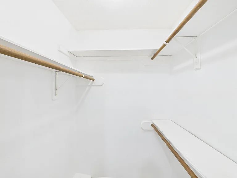 7610 Hopewell Ln — Photo 17