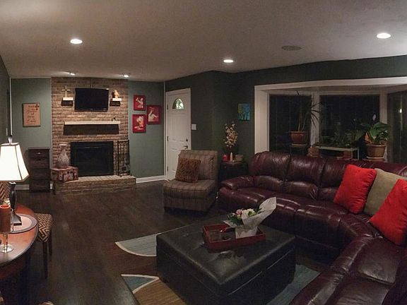 Upstairs Living Area