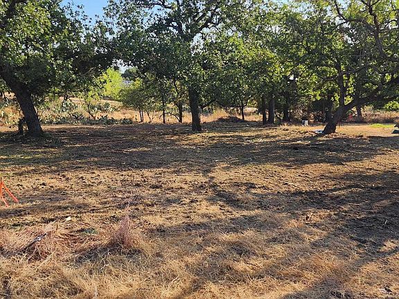 3rd image of 8529 Bluebonnet Dr