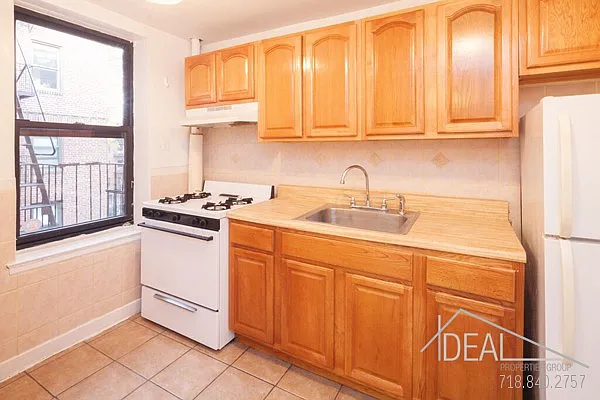 Rented by Ideal Properties Group | media 25