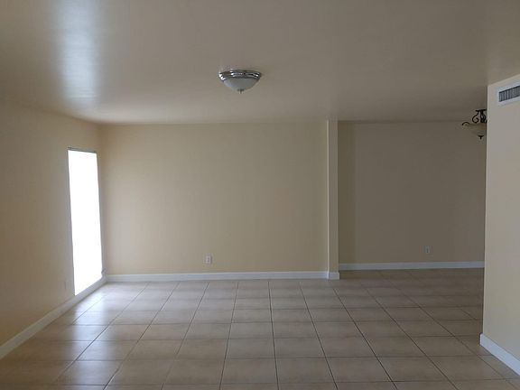 3rd image of 7013 NW 63rd Ct