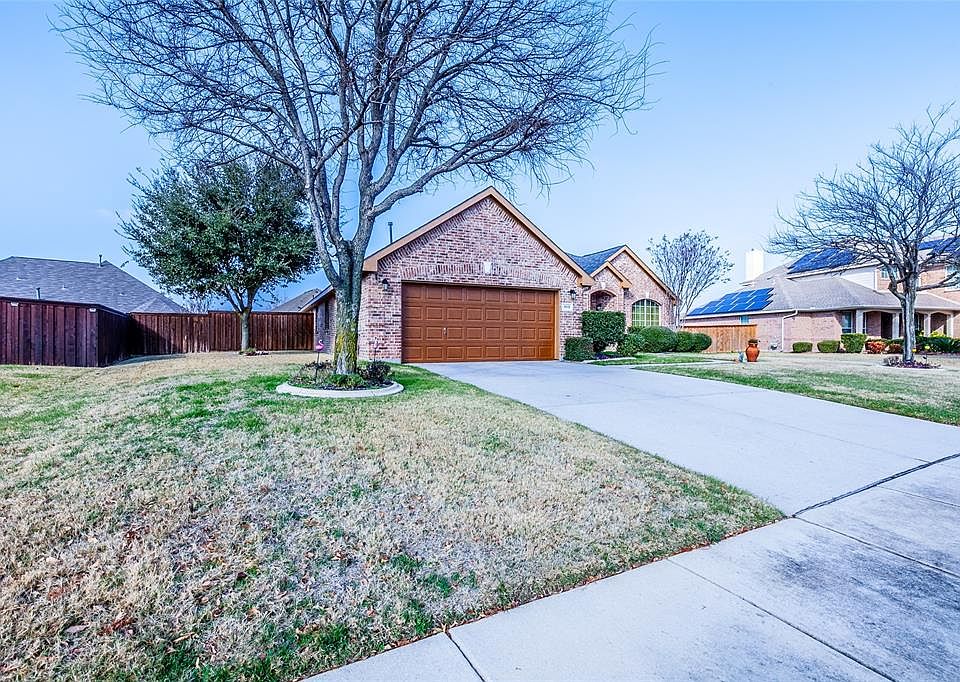 1st image of 1019 Parkwood Dr