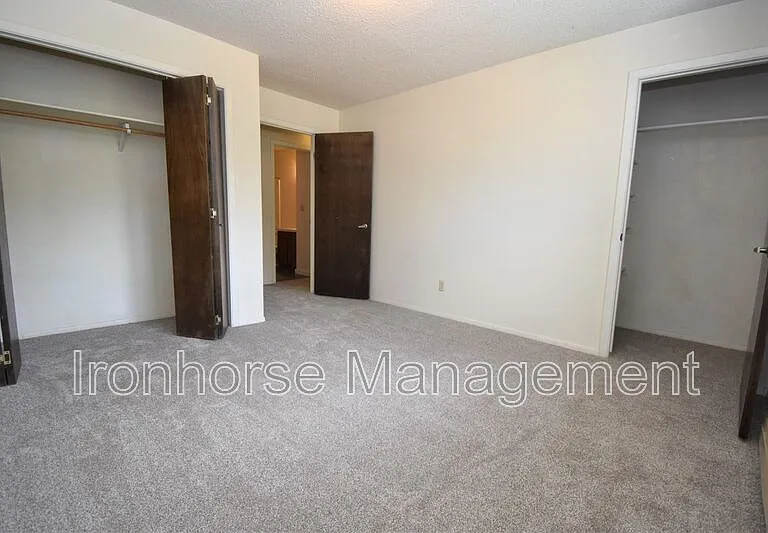 530 N Rouse Ave #3 — Photo 13