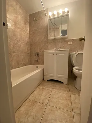 Rented by Dynamik Realty | media 13