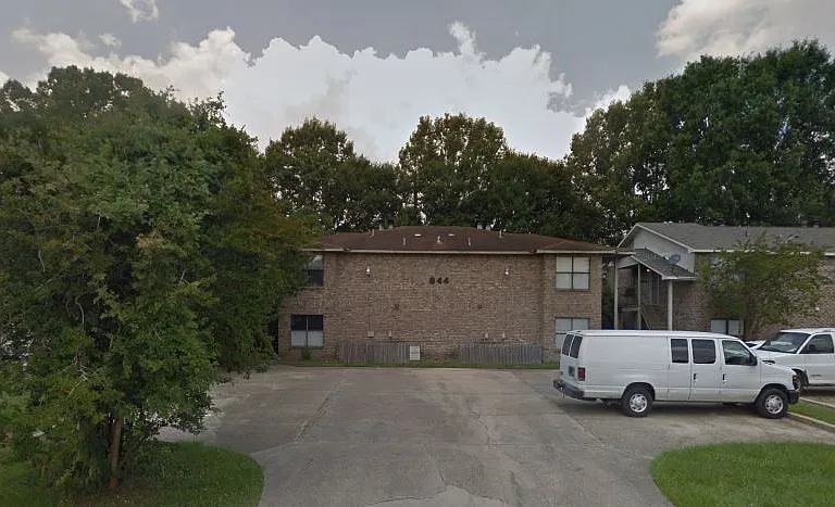 944 Hammond Manor Dr — Photo 2